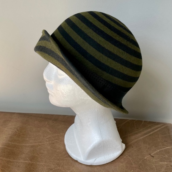 Custom Lilliput hat in olivine and black, striped wool felt cloche hat. BARGAIN! - Picture 4 of 7
